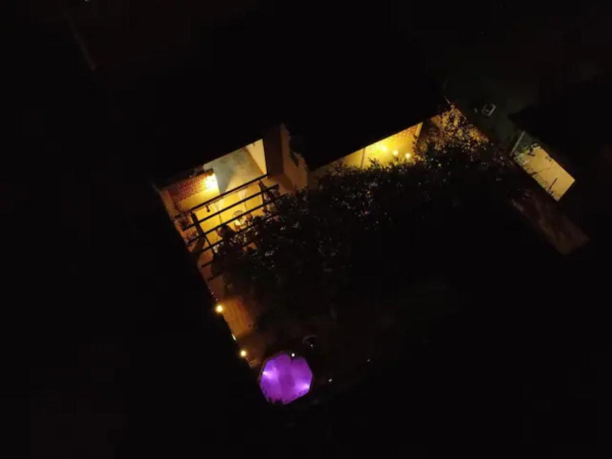 Casa Com Spa De Hidro, Aquecedor E Cromoterapia A 1,0 Km Do Centro ชาปาดา ดอส กิมาไรส์ ภายนอก รูปภาพ