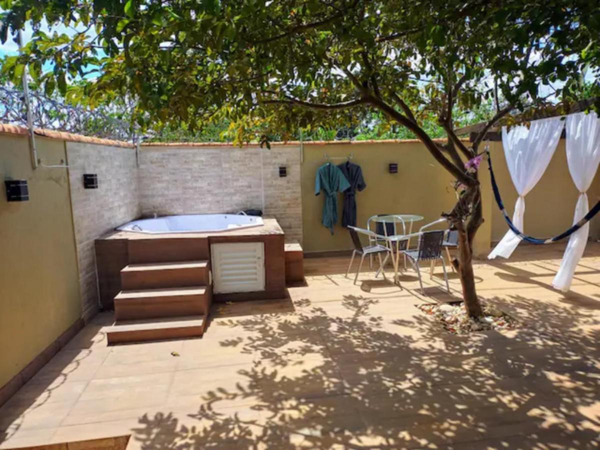Casa Com Spa De Hidro, Aquecedor E Cromoterapia A 1,0 Km Do Centro ชาปาดา ดอส กิมาไรส์ ภายนอก รูปภาพ