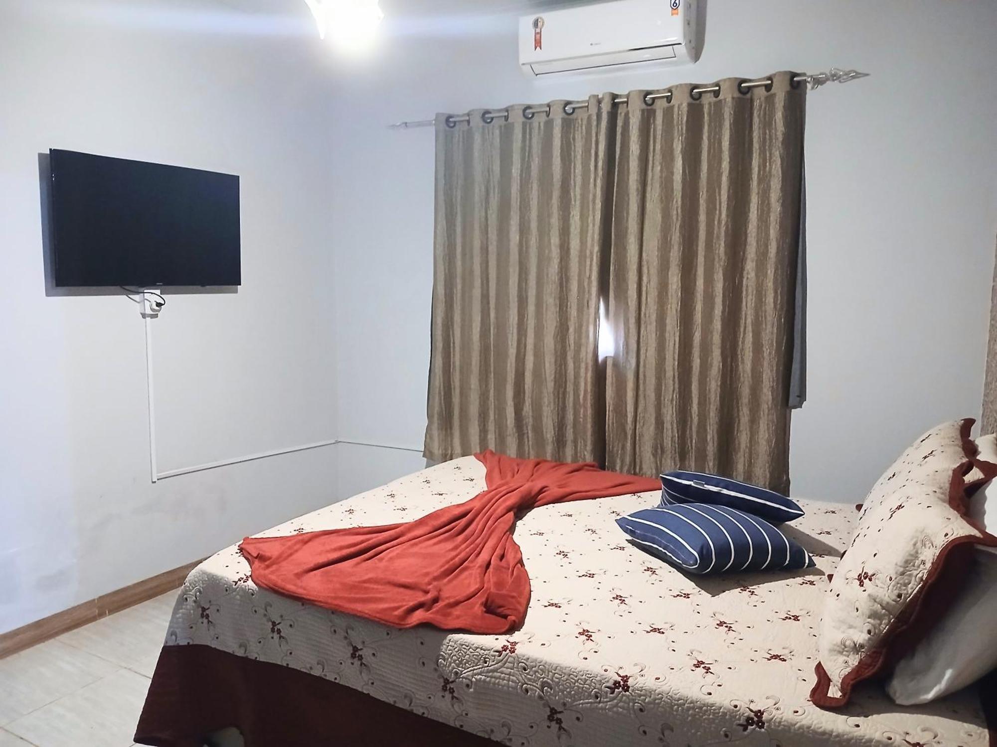 Casa Com Spa De Hidro, Aquecedor E Cromoterapia A 1,0 Km Do Centro ชาปาดา ดอส กิมาไรส์ ภายนอก รูปภาพ
